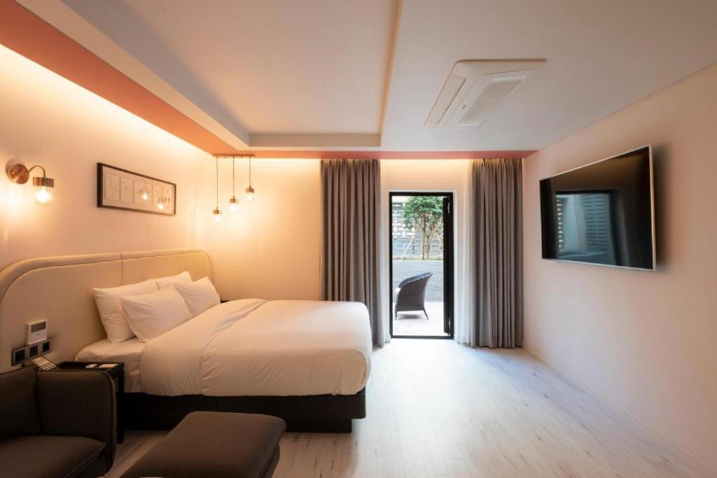 Hound Hotel Yeonsan Busan Buitenkant foto