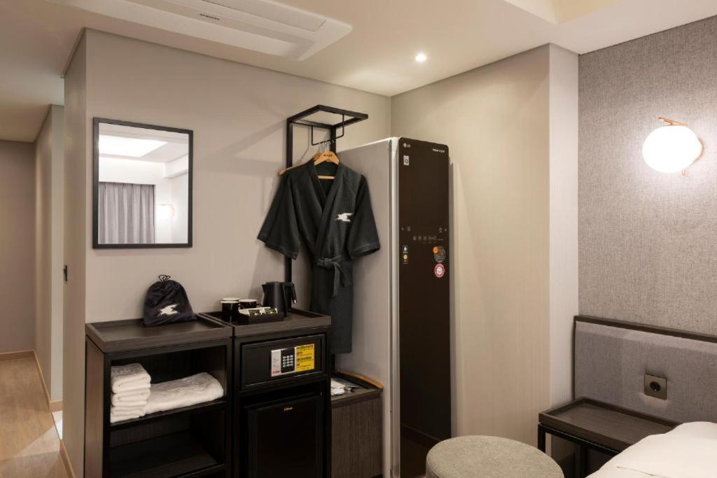 Hound Hotel Yeonsan Busan Buitenkant foto