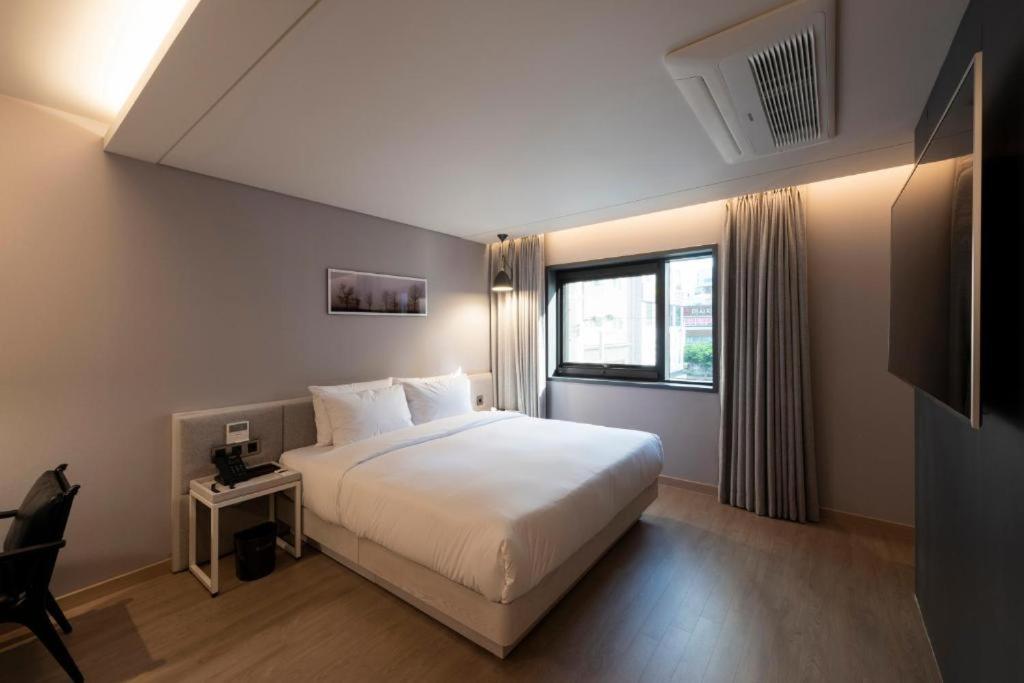 Hound Hotel Yeonsan Busan Buitenkant foto