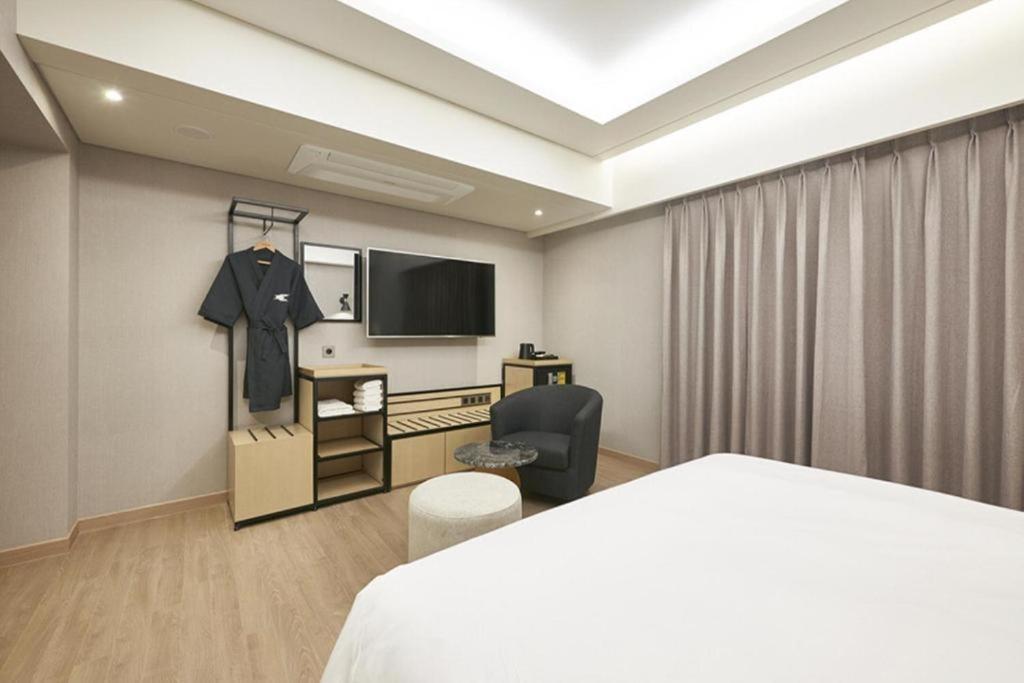 Hound Hotel Yeonsan Busan Buitenkant foto